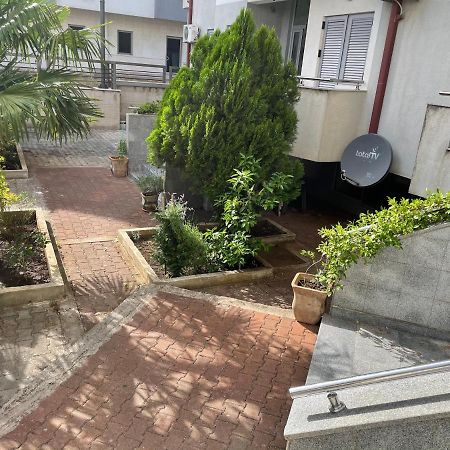 Apartments Zevs Budva Exterior photo